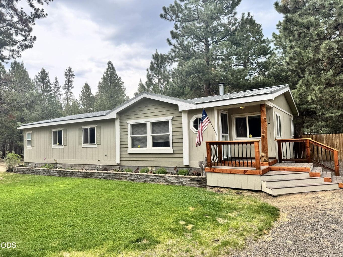 Photo of 52606 Mete 3 of 40