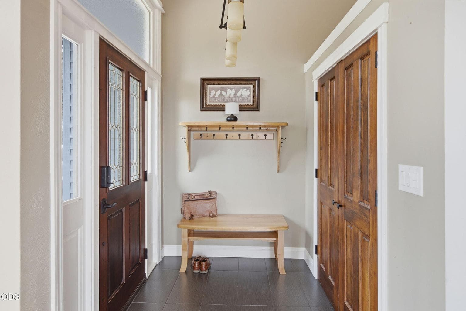 Photo of 565 Henley 3 of 58