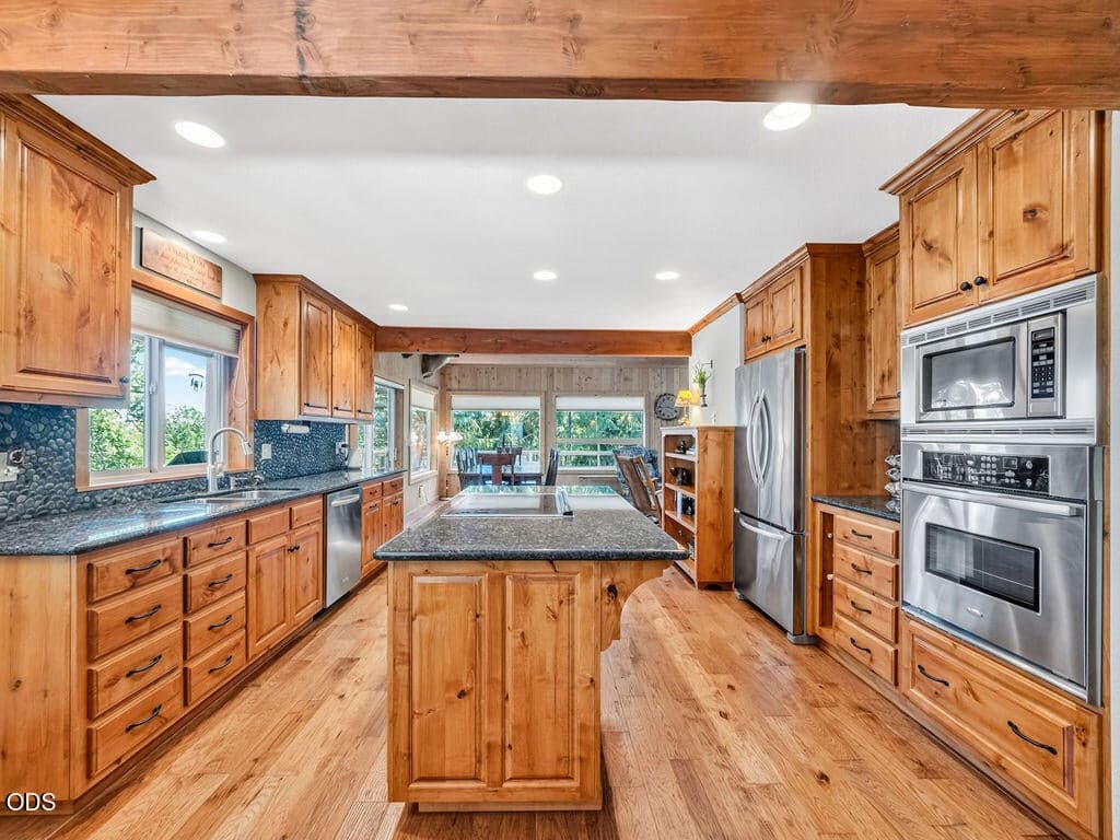 Photo of 27458 Rocky Point 4 of 33