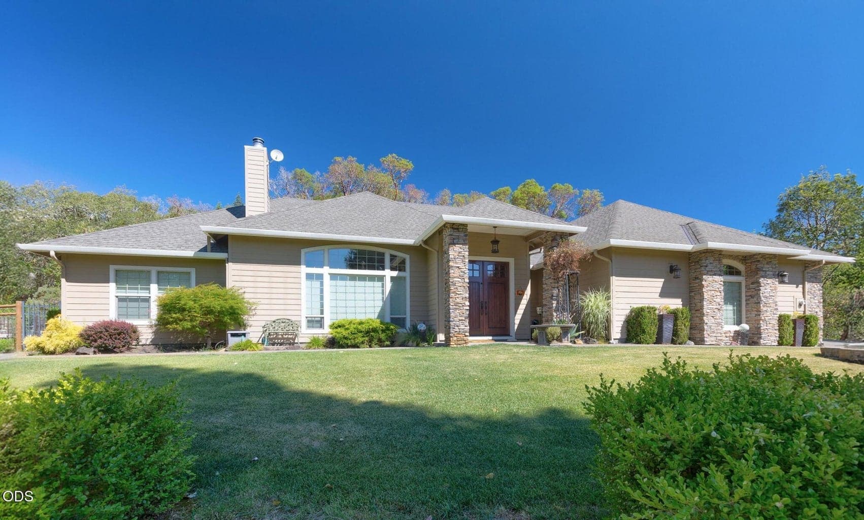 Photo of 212 Isabella 1 of 47