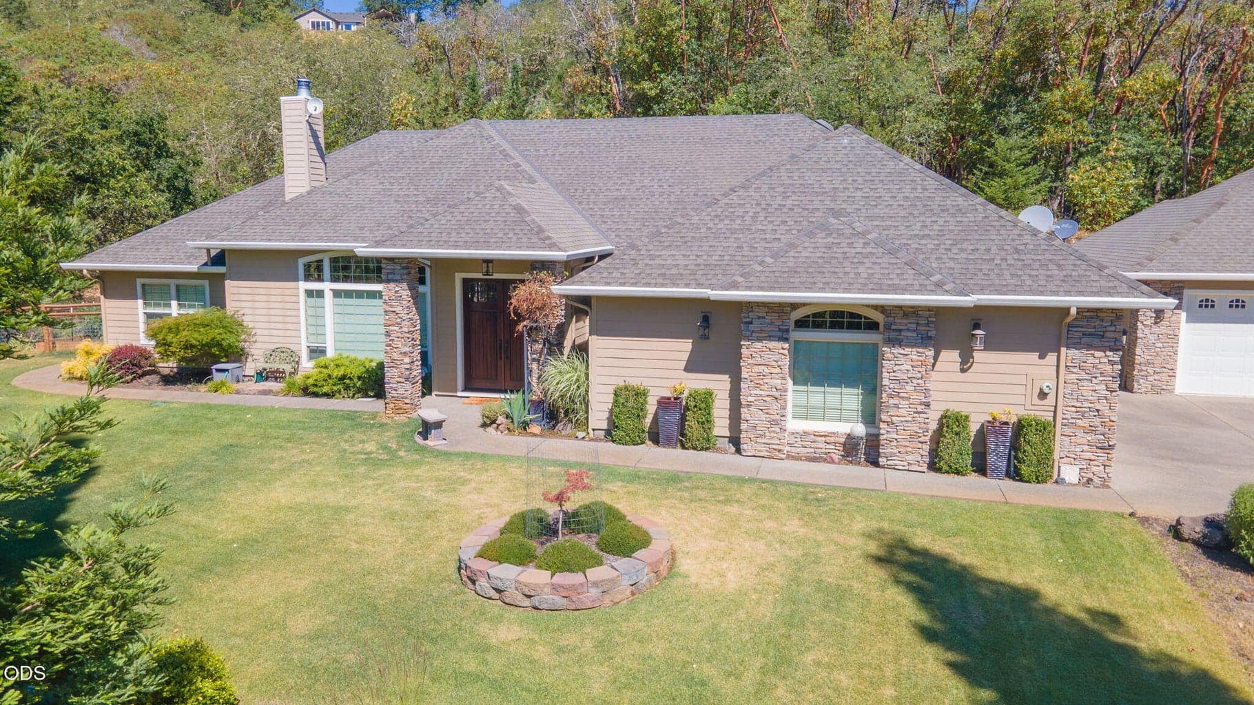 Photo of 212 Isabella 3 of 47