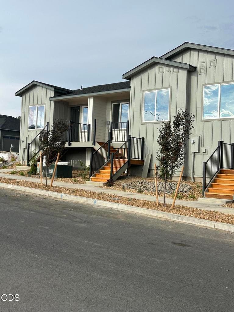 Photo of 3910 39th 3 of 25