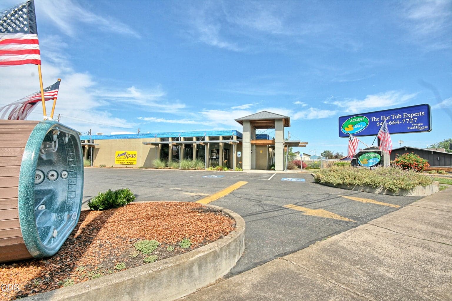 Photo of 1025 Court 5 of 63