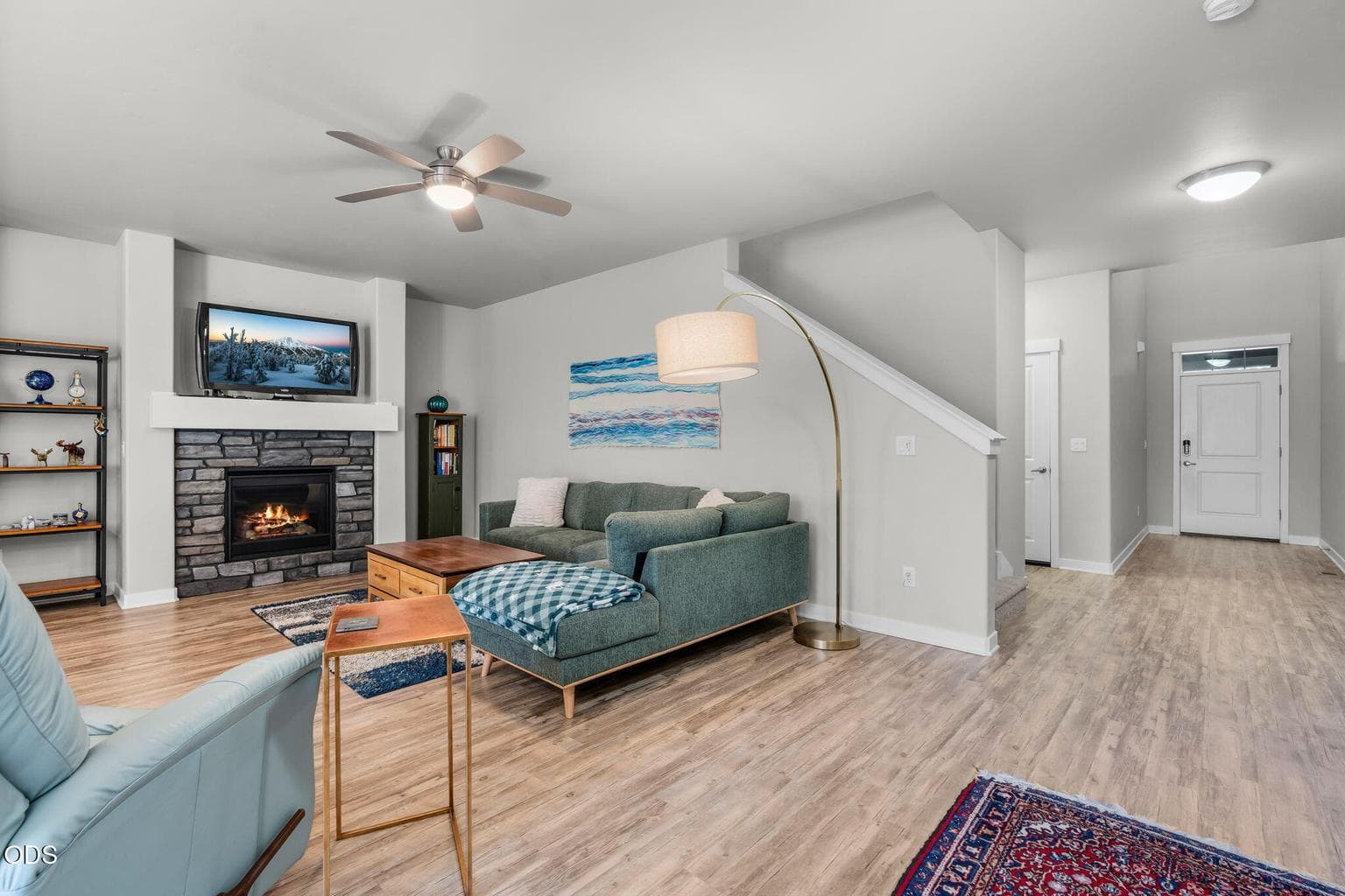 Photo of 60507 Hedgewood 21 of 50