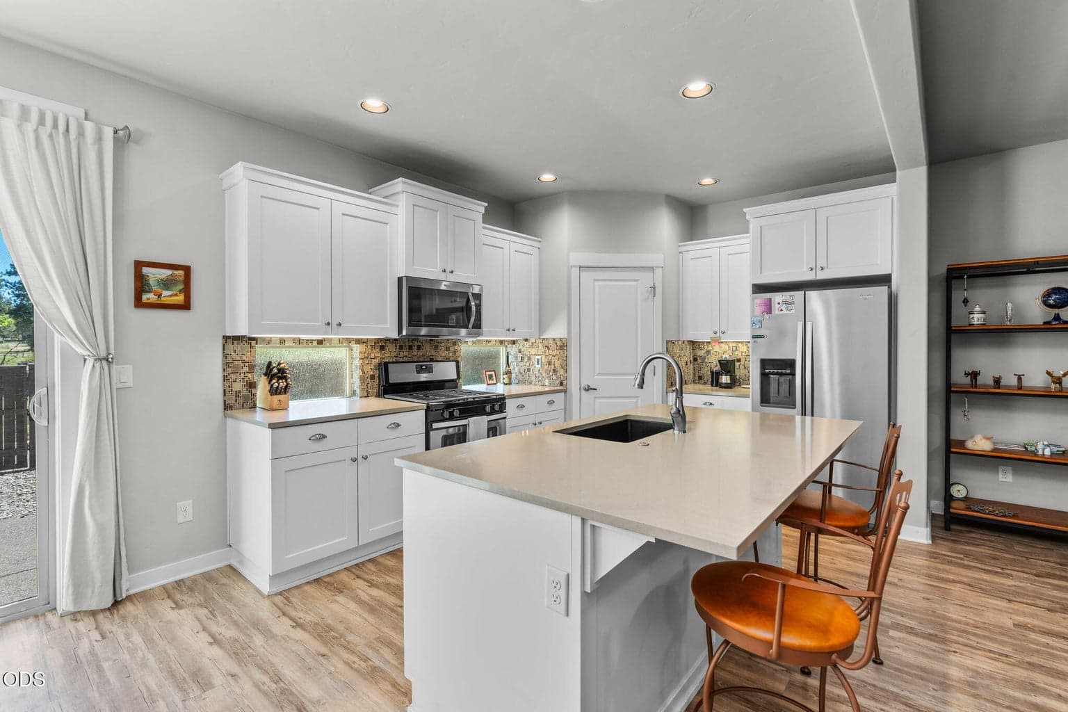 Photo of 60507 Hedgewood 13 of 50