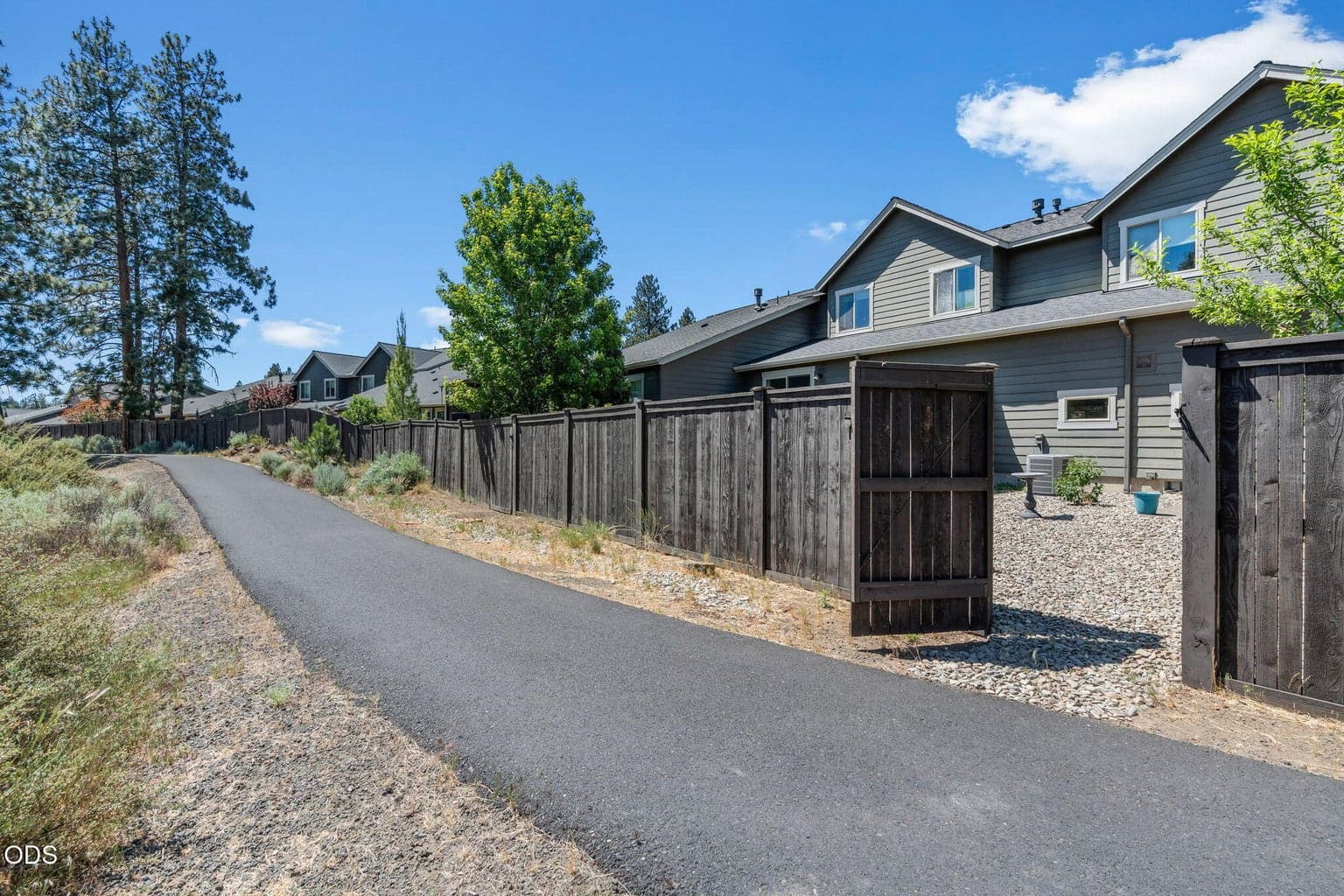 Photo of 60507 Hedgewood 35 of 50