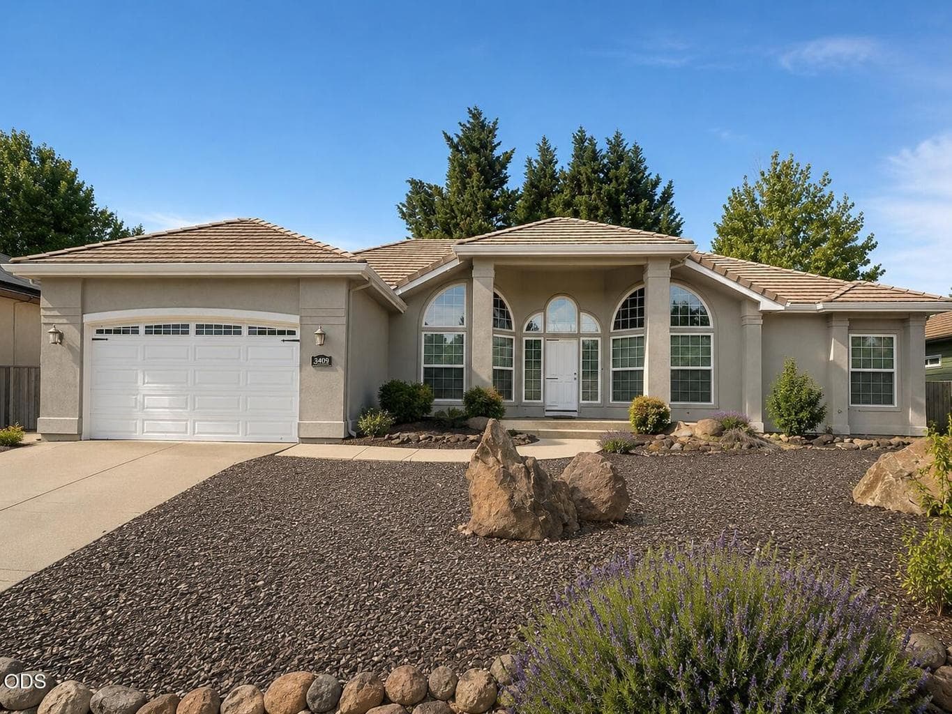 Photo of 3409 Creek View 1 of 5