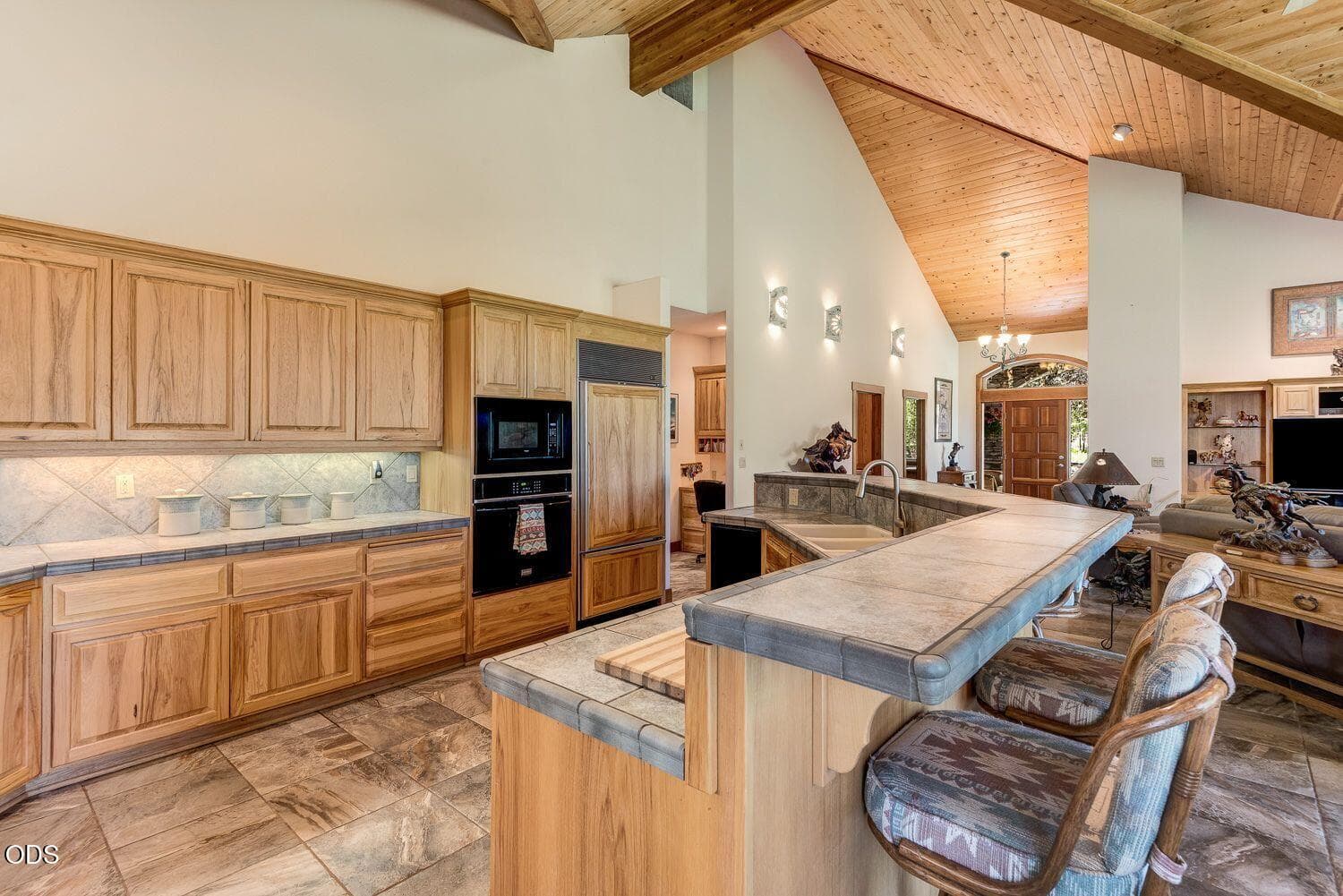 Photo of 64464 Collins Road 17 of 57
