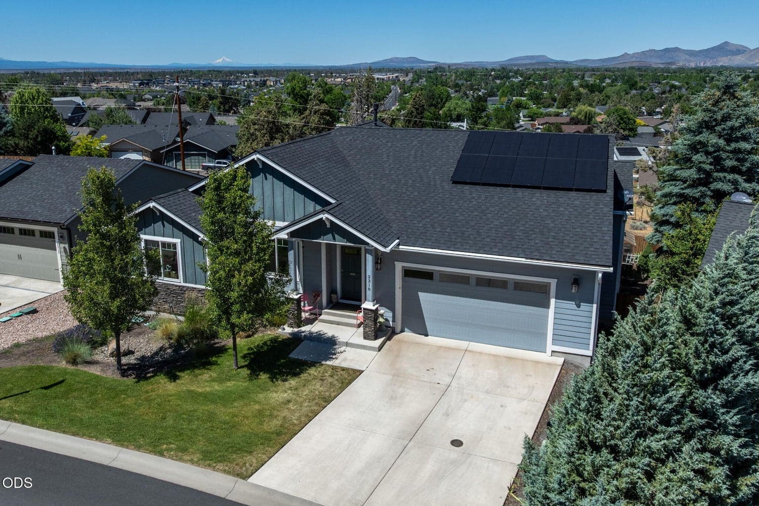 Photo of 2318 Valleyview 2 of 45