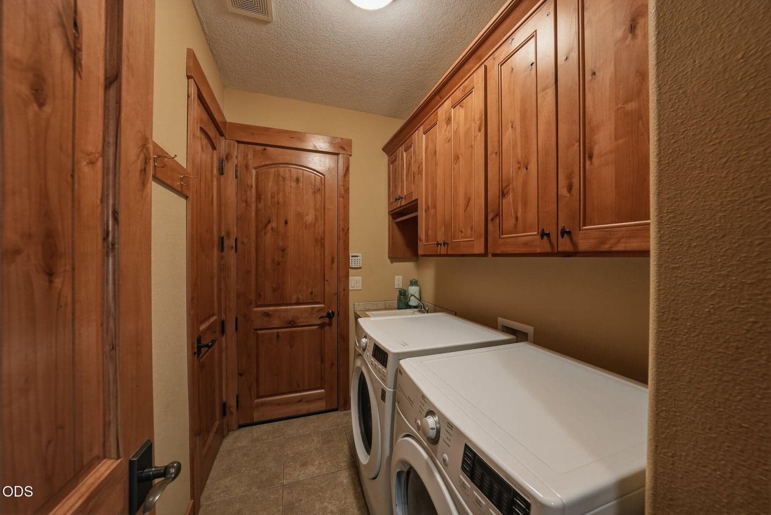 Photo of 11308 Highcrest Court 25 of 44