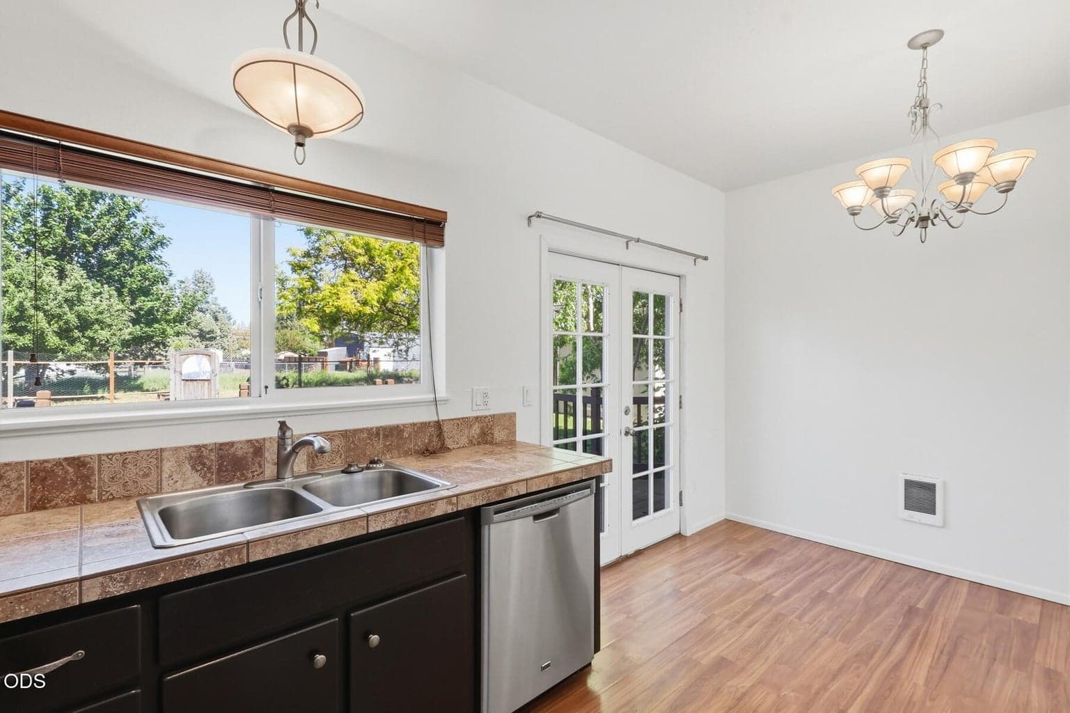 Photo of 1810 SW 27th Street 22 of 65
