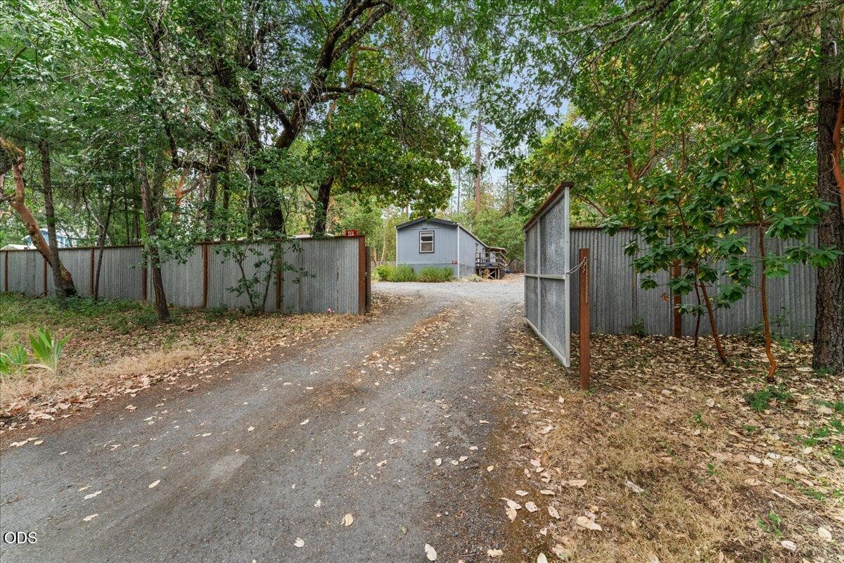 Photo of 491 Upper Applegate 3 of 26