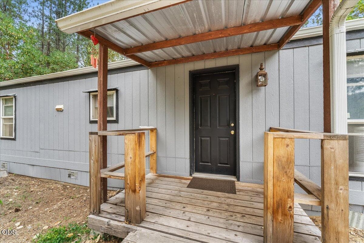 Photo of 491 Upper Applegate 4 of 26