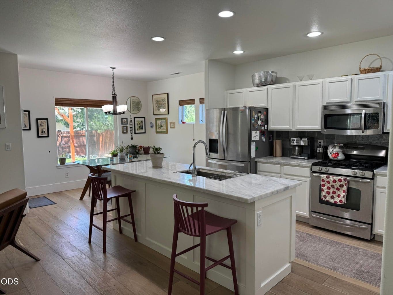 Photo of 683 Providence 5 of 32