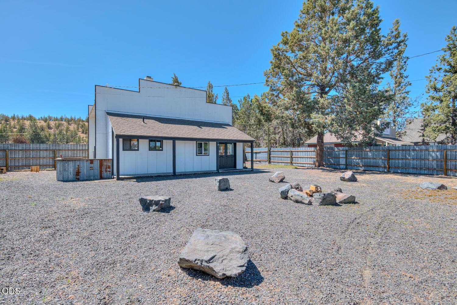 Photo of 64661 Bruce Avenue 21 of 35