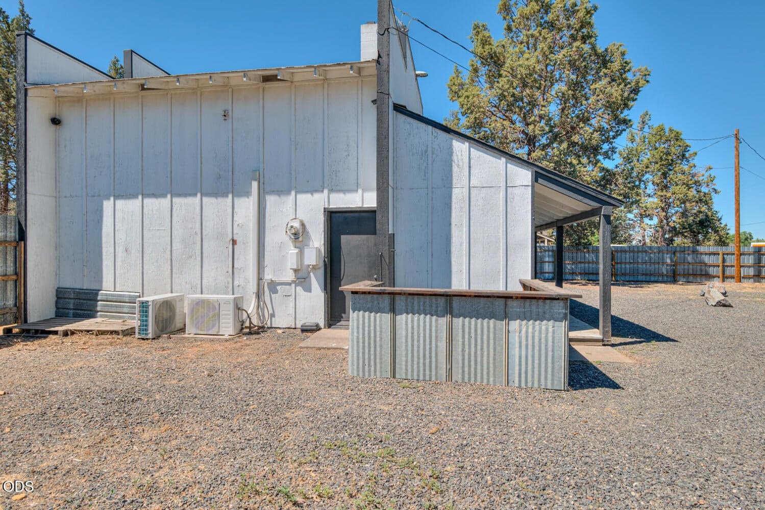 Photo of 64661 Bruce Avenue 23 of 35