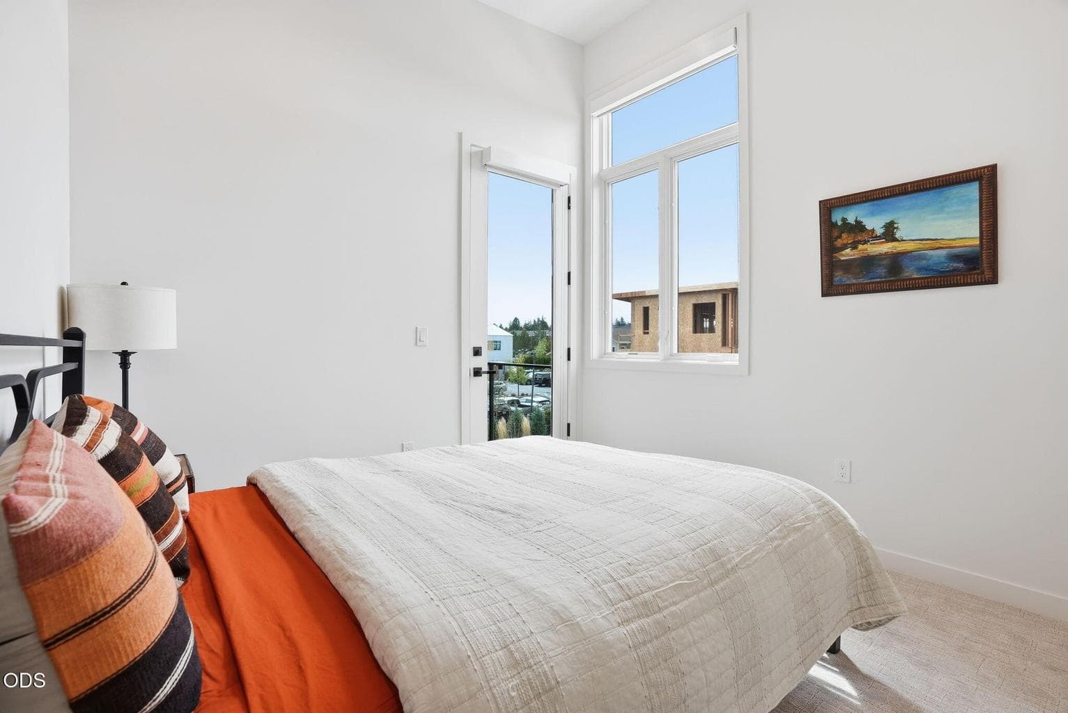 Photo is of a similar unit.