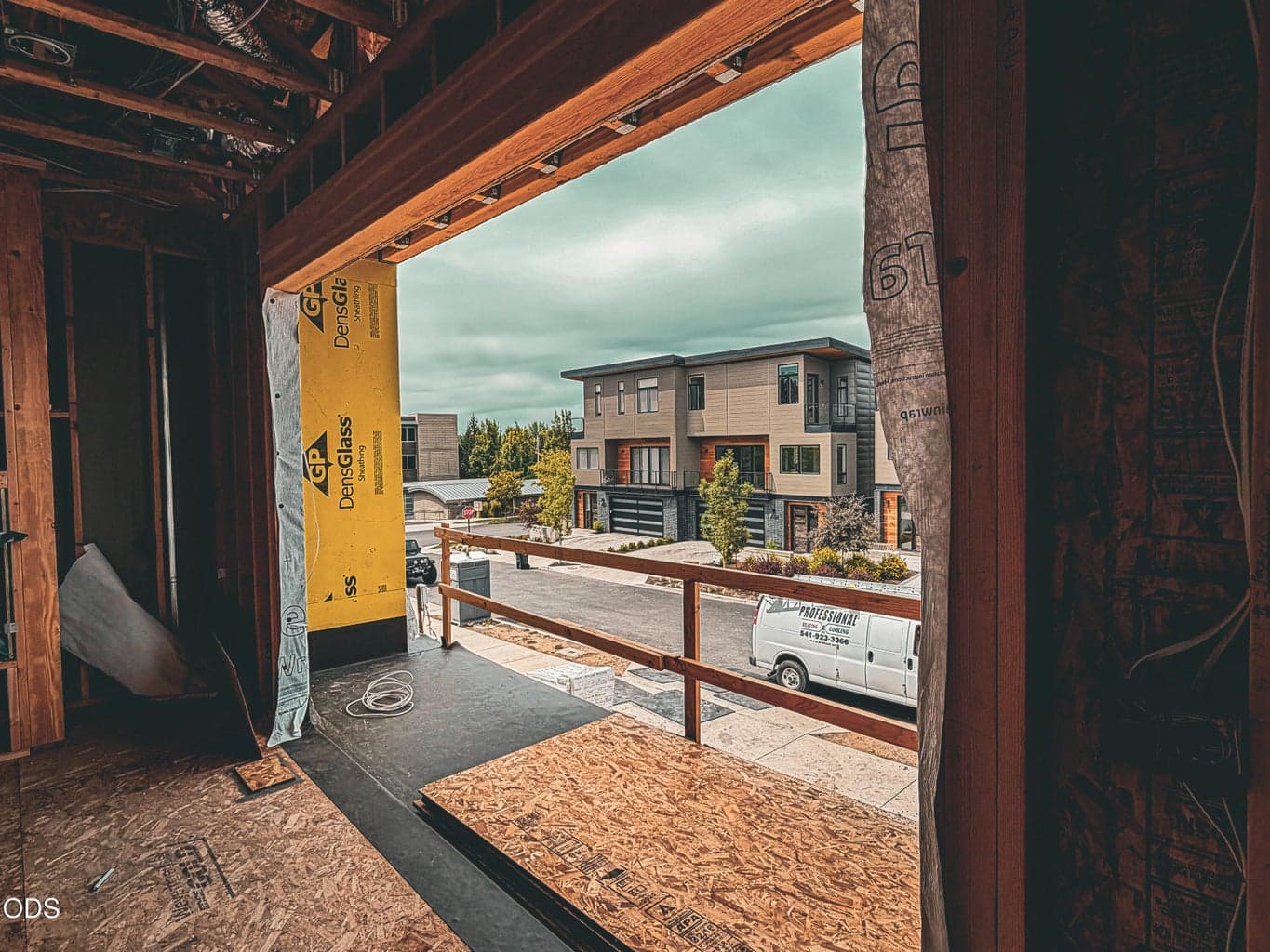 Photo of 210 SW Log Court 39 of 40
