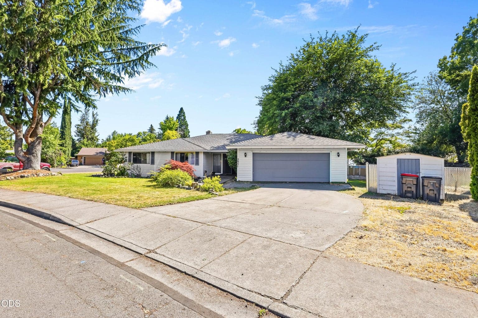 Photo of 2951 Barclay 1 of 37