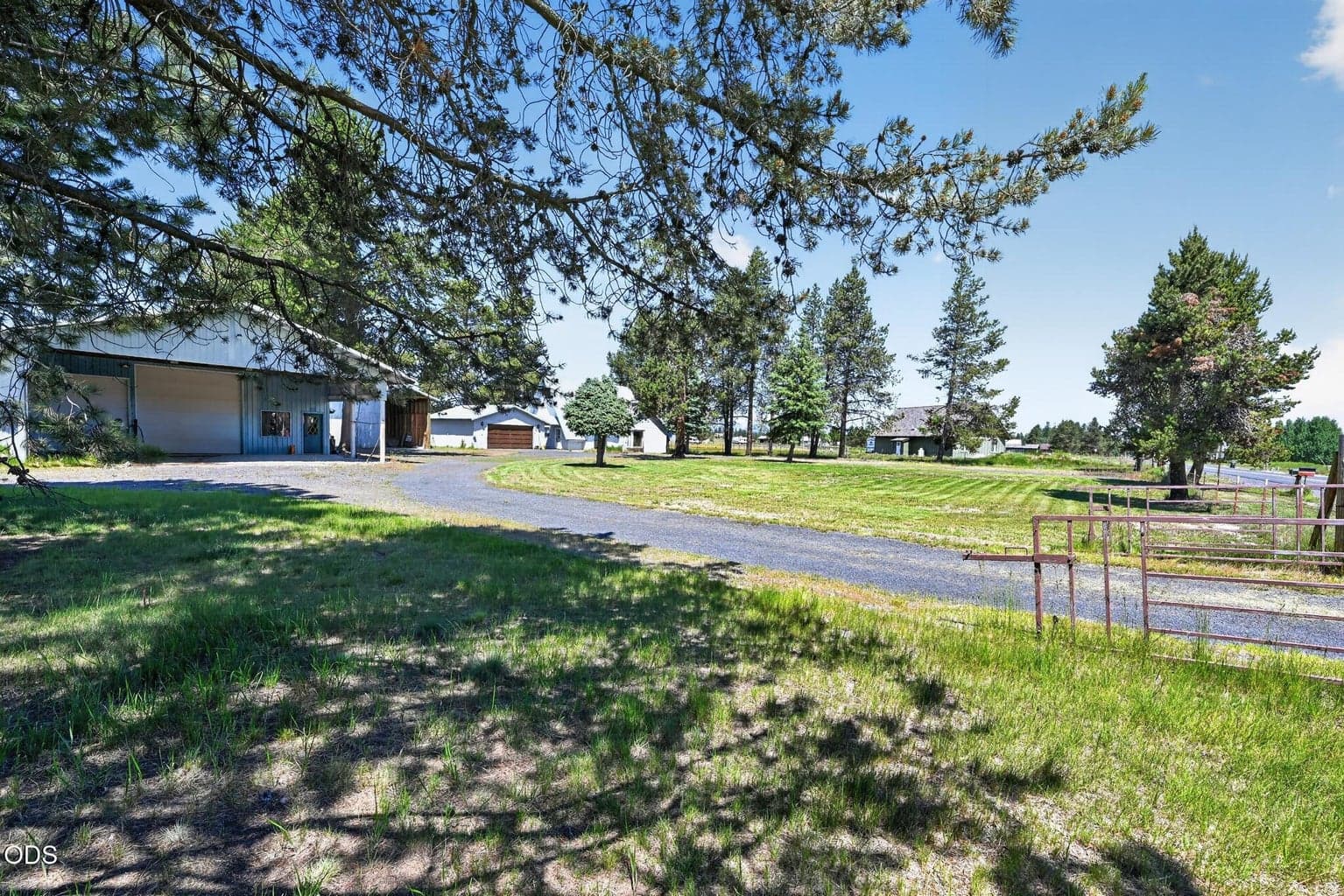 Photo of 53355 Bridge Drive 43 of 47