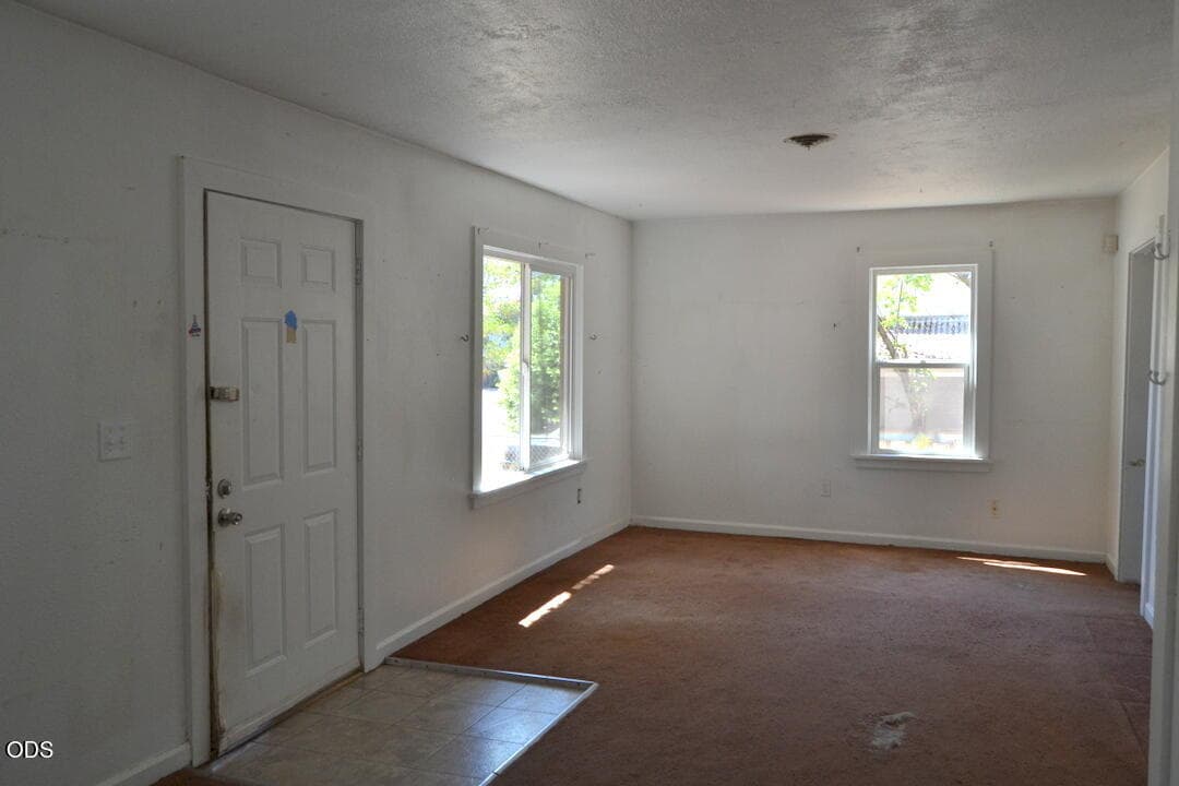 Photo of 322 L 3 of 18