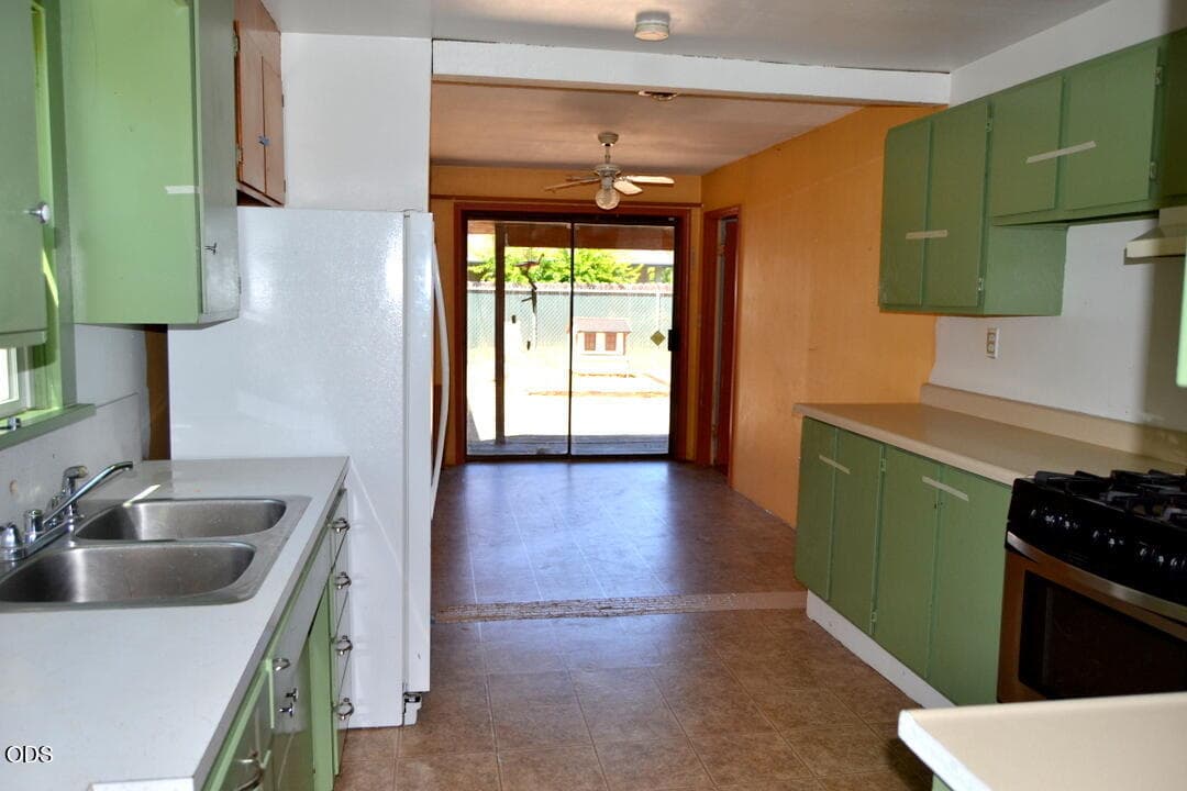 Photo of 322 L 4 of 18