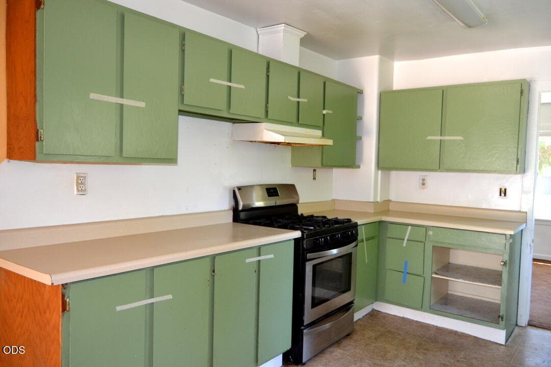 Photo of 322 L 5 of 18