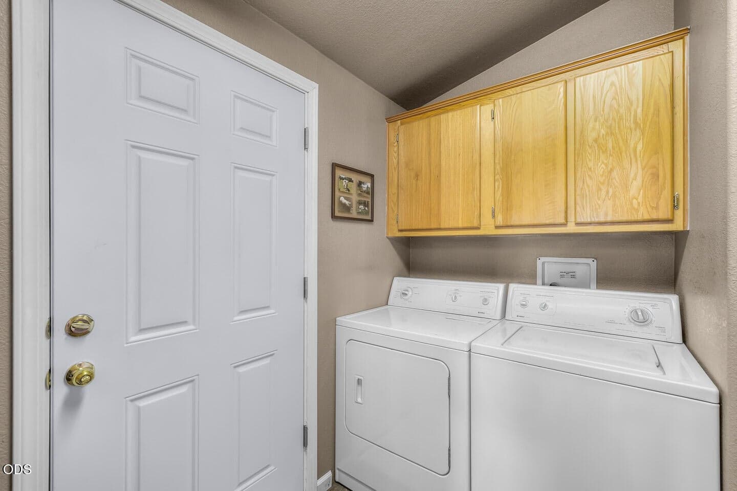 Photo of 67183 Harrington Loop Road 33 of 68