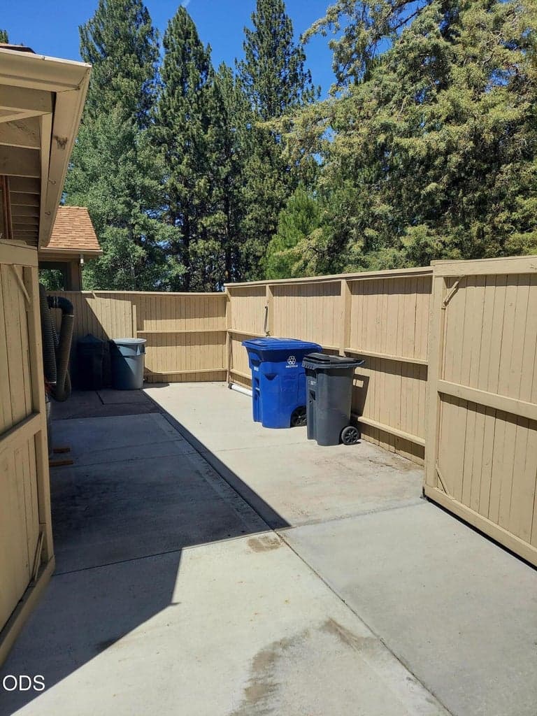 Photo of 20490 Timberline Court 35 of 36