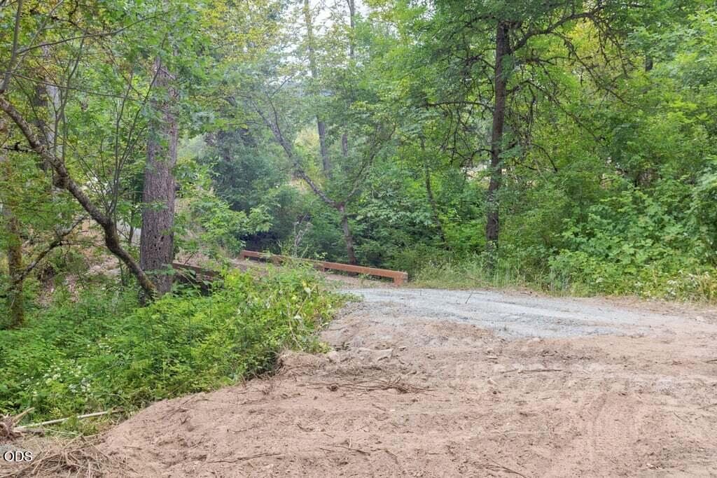 Photo of 1215 Jones Creek 2 of 12