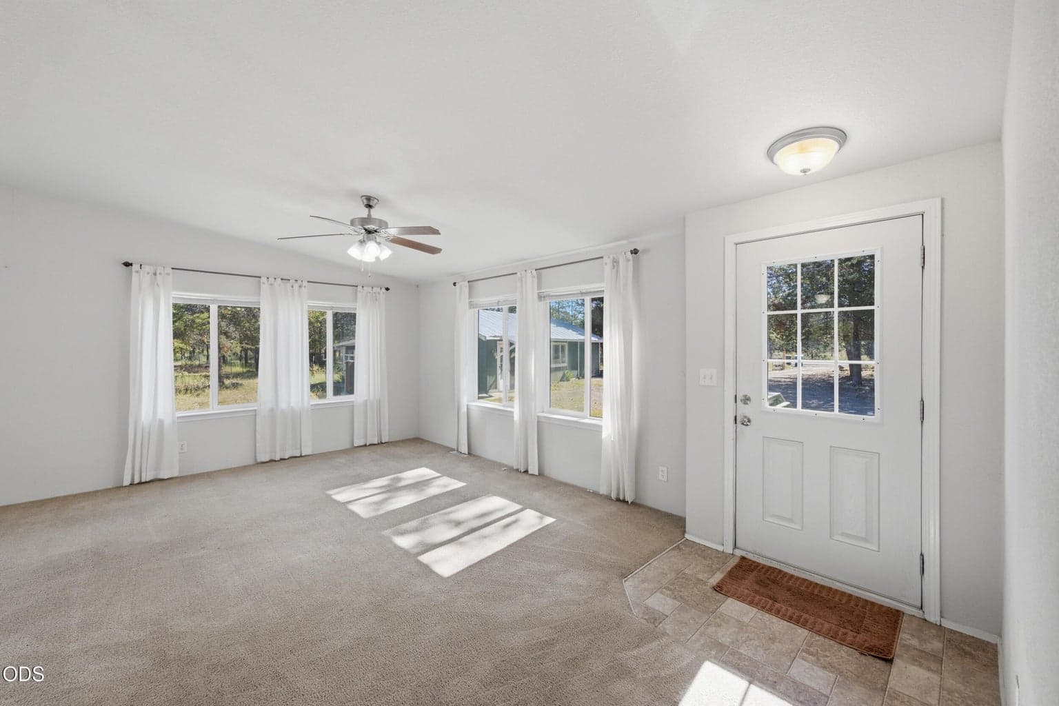 Photo of 52425 Meadow Lane 6 of 48