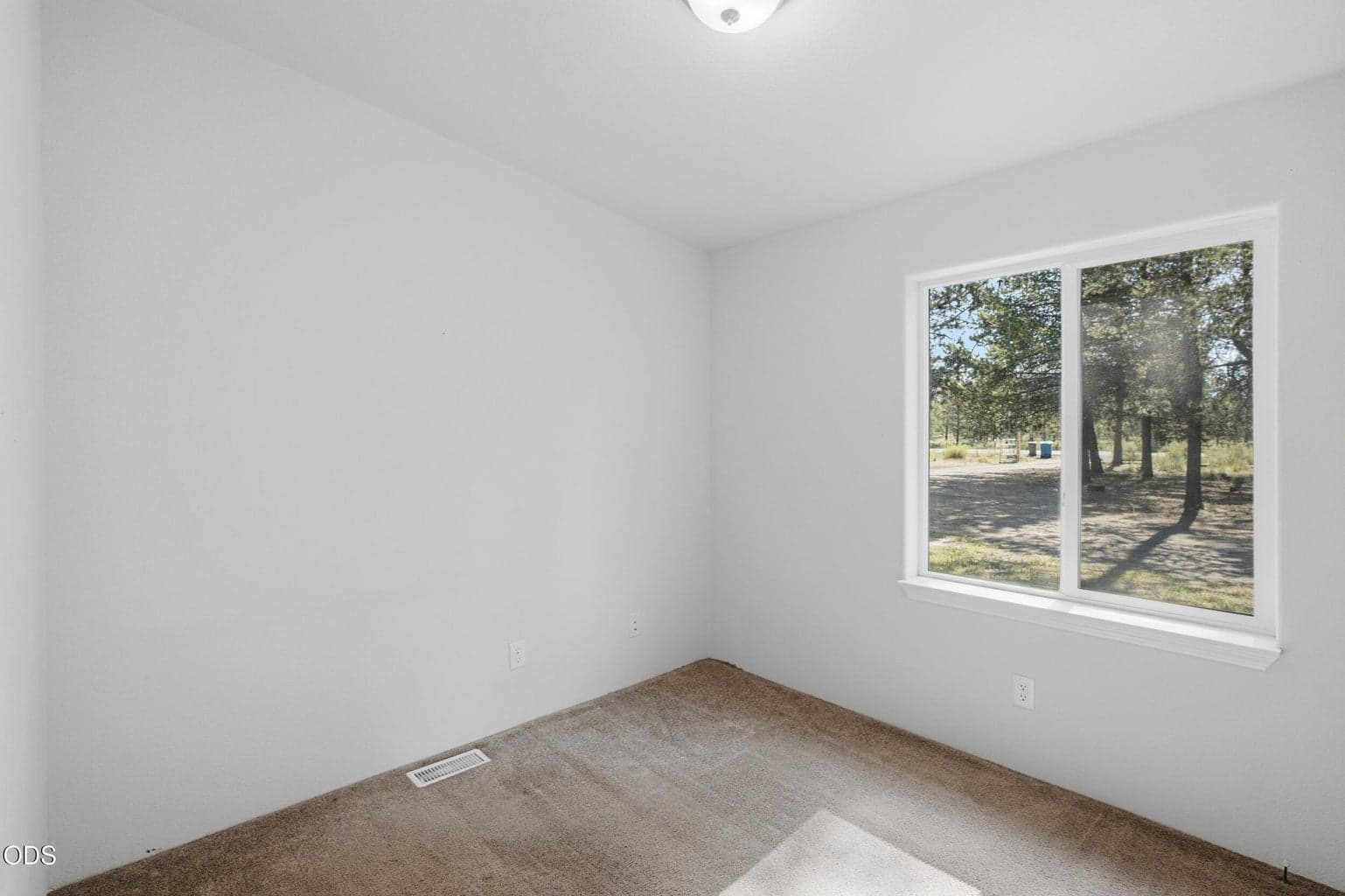 Photo of 52425 Meadow Lane 18 of 48
