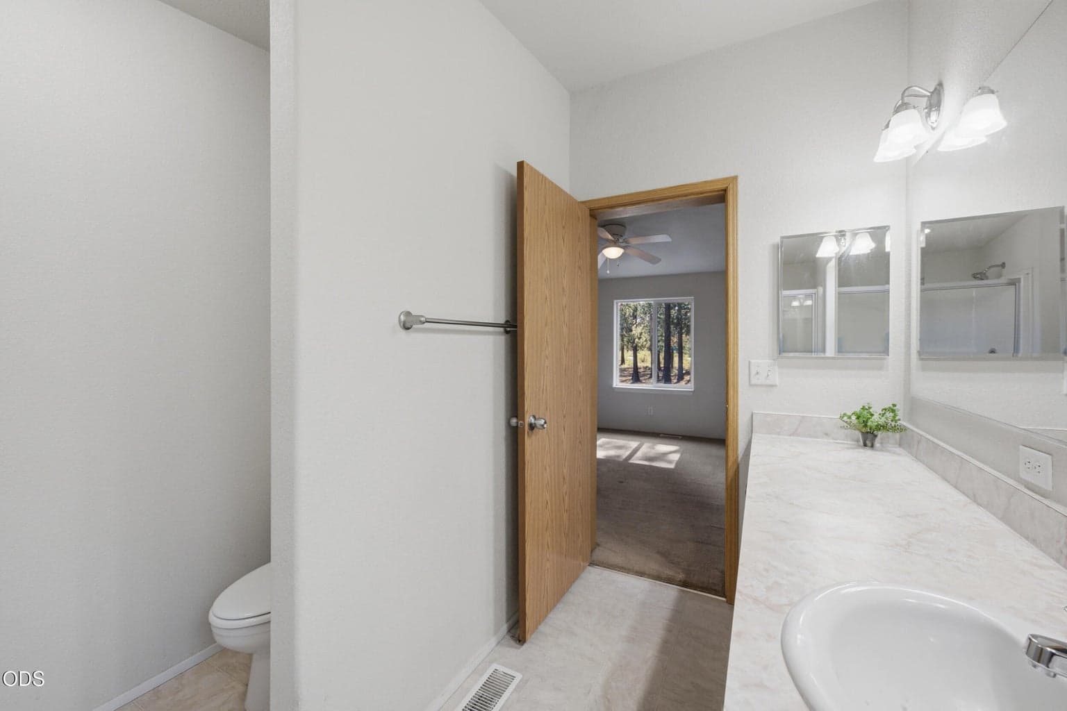 Photo of 52425 Meadow Lane 25 of 48