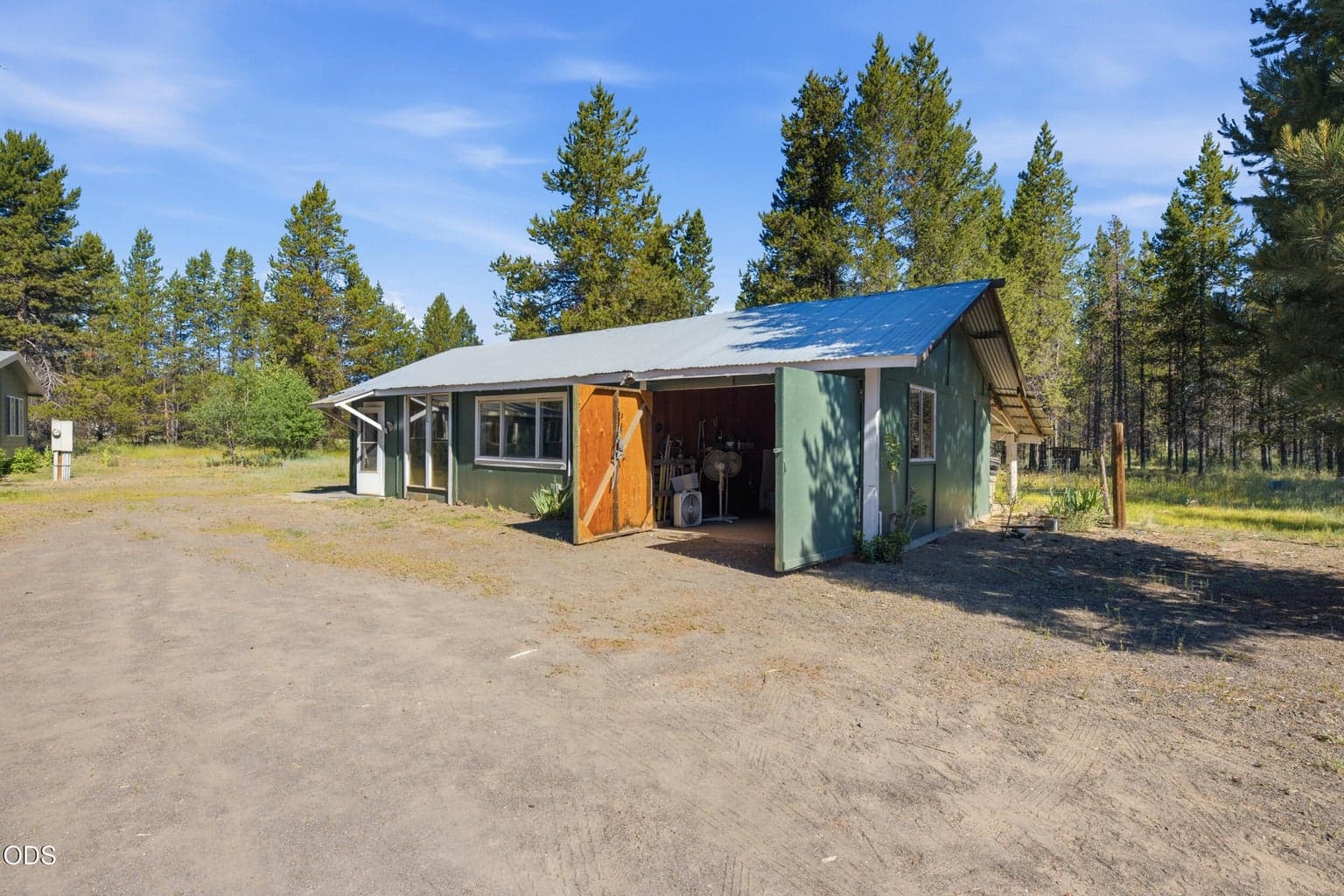 Photo of 52425 Meadow Lane 39 of 48