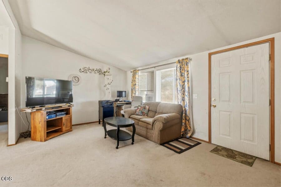 Photo of 6505 Hilyard 3 of 25
