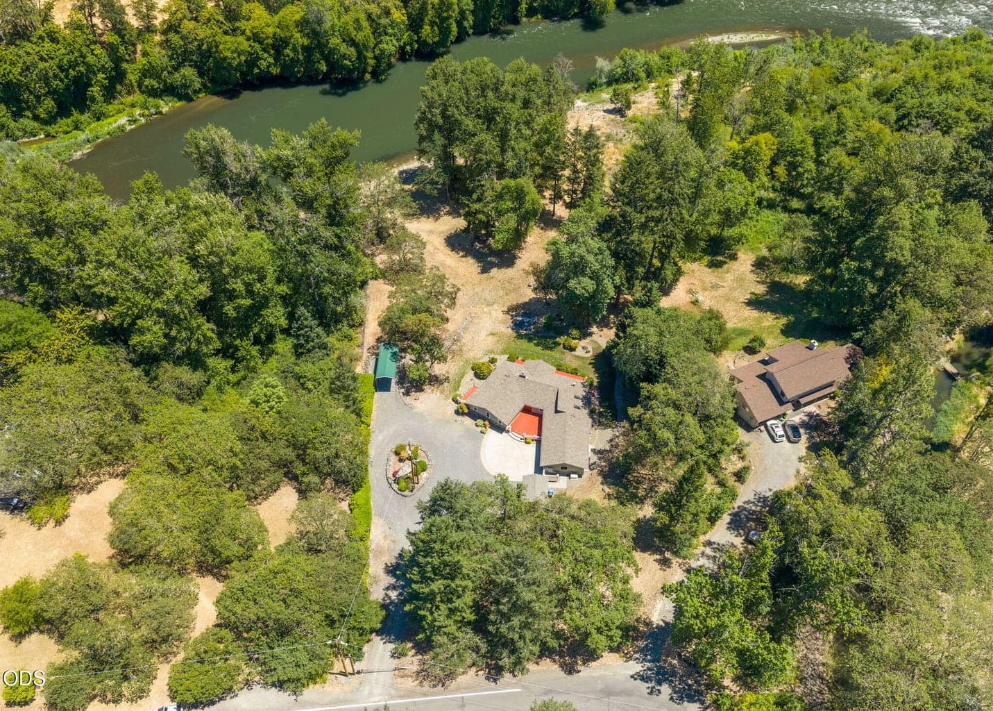 Photo of 290 Chinook Park 2 of 69