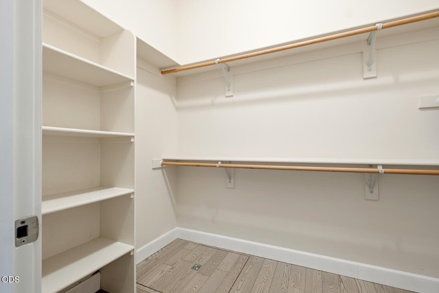 Photo of 4022 SW Majestic Avenue 22 of 52