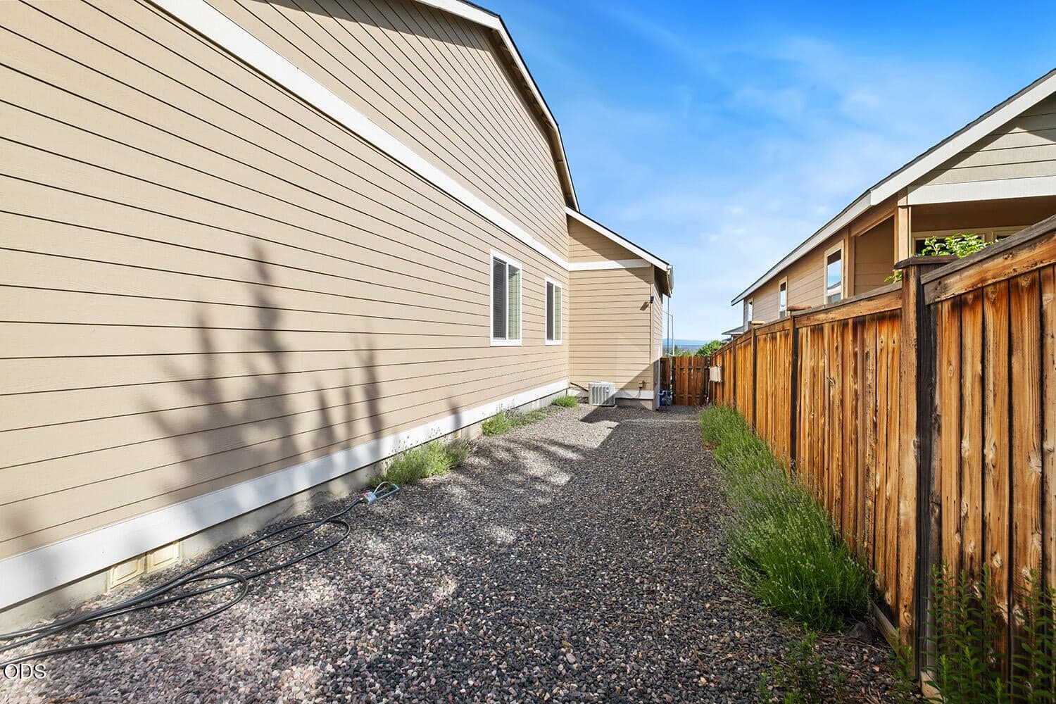 Photo of 4022 SW Majestic Avenue 44 of 52