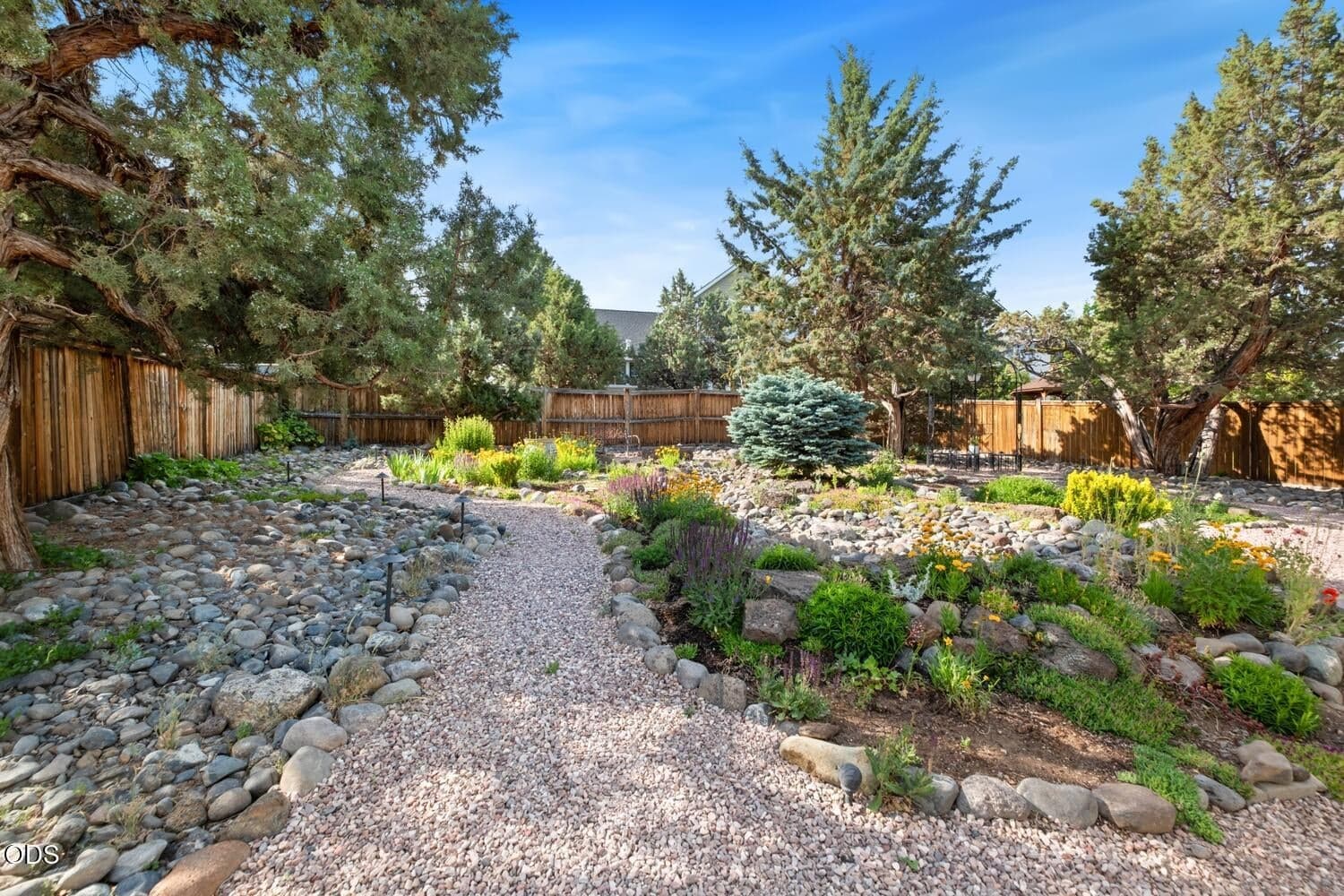 Photo of 4022 SW Majestic Avenue 31 of 52