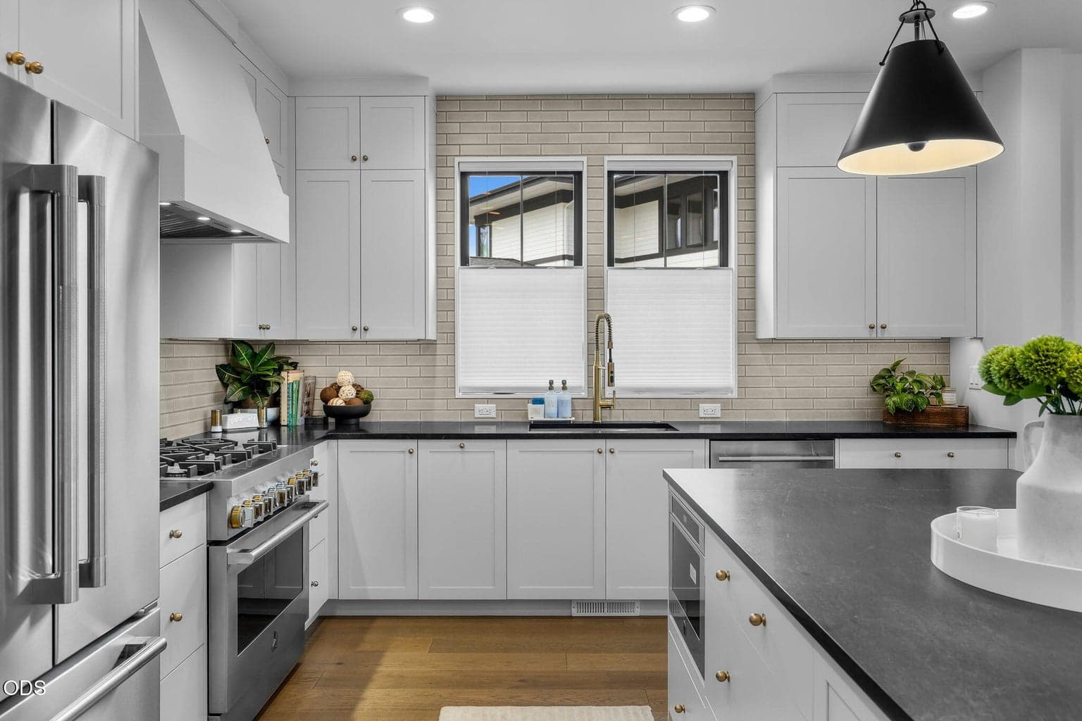 Photo of 2631 NW Waymaker Court 8 of 54