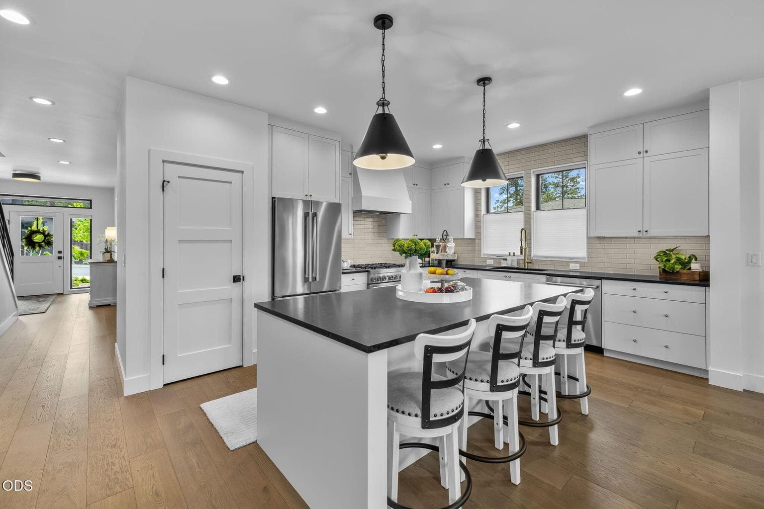 Photo of 2631 NW Waymaker Court 9 of 54