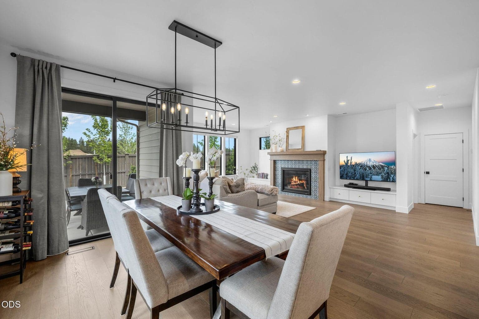 Photo of 2631 NW Waymaker Court 13 of 54