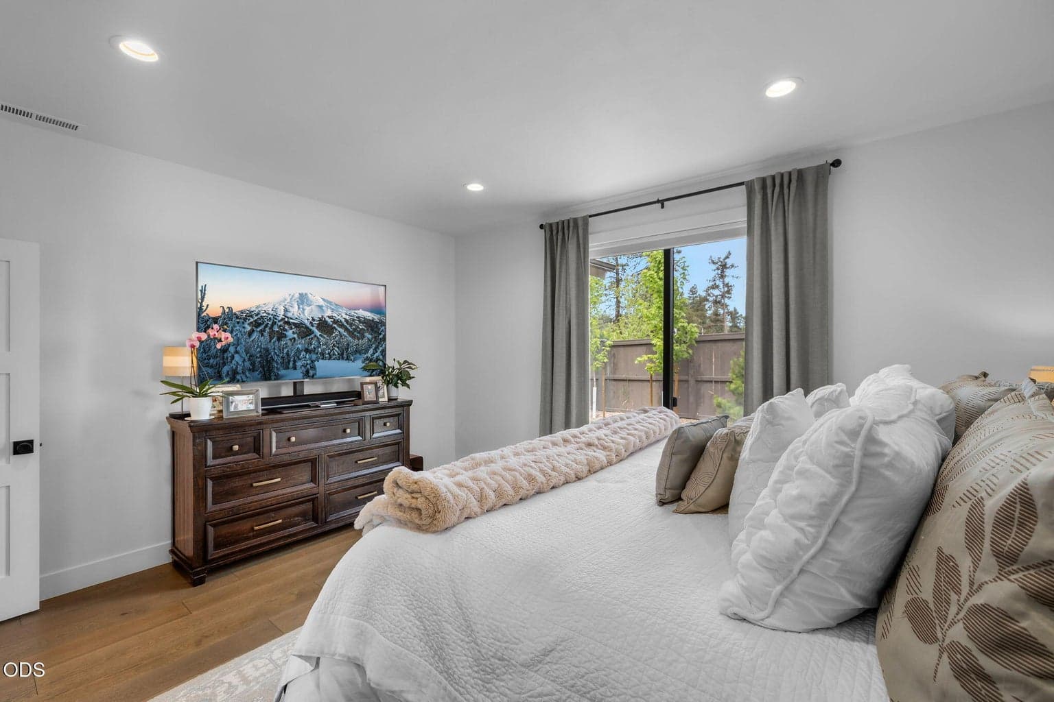 Photo of 2631 NW Waymaker Court 22 of 54
