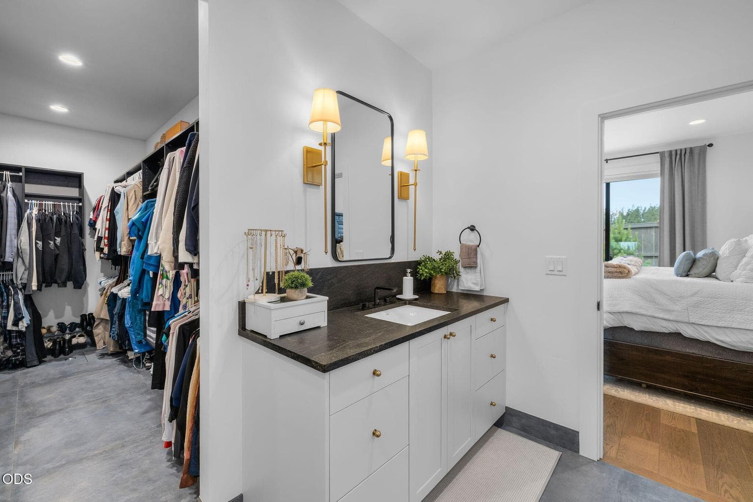 Photo of 2631 NW Waymaker Court 26 of 54