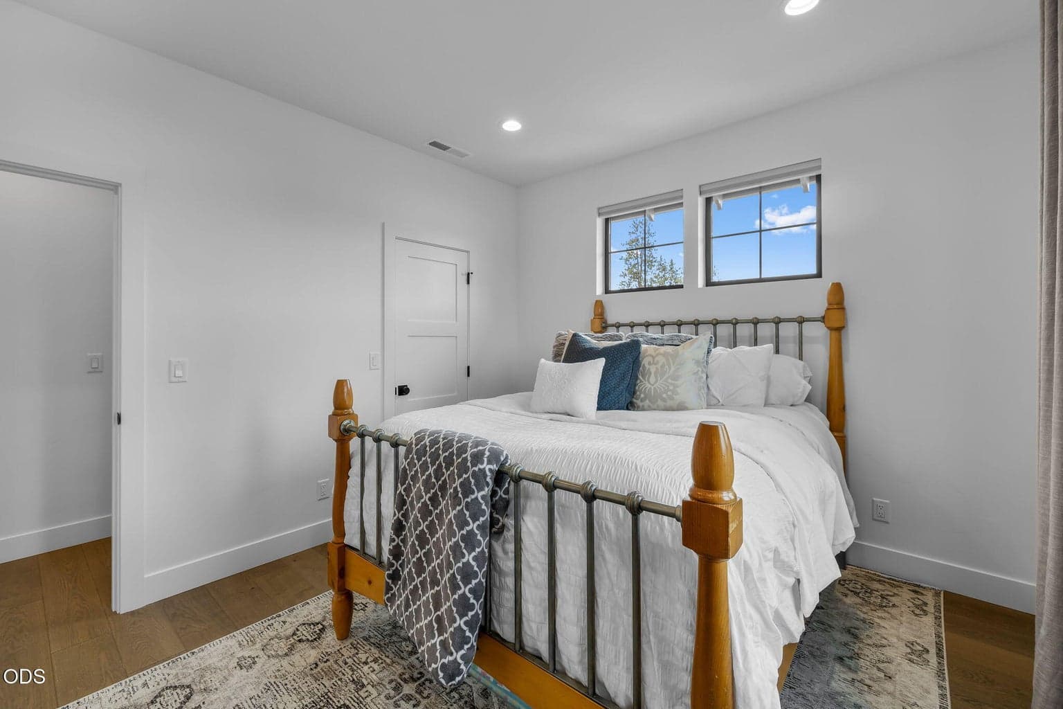 Photo of 2631 NW Waymaker Court 37 of 54