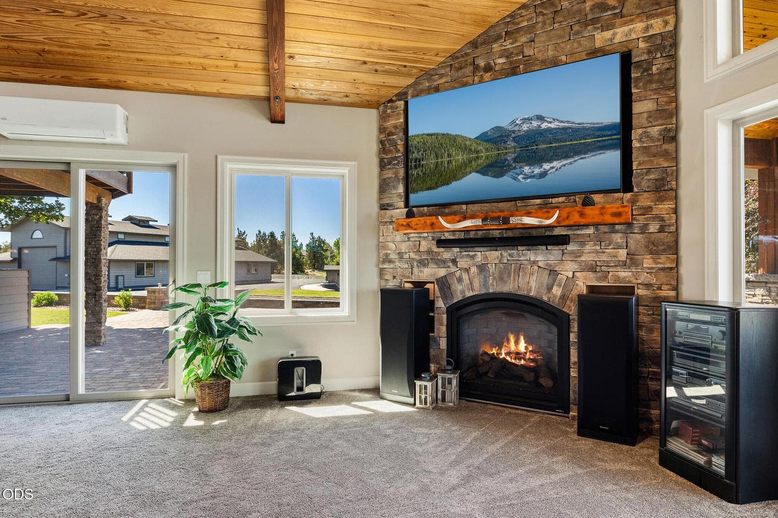 Photo of 21455 SW Young Avenue 20 of 88
