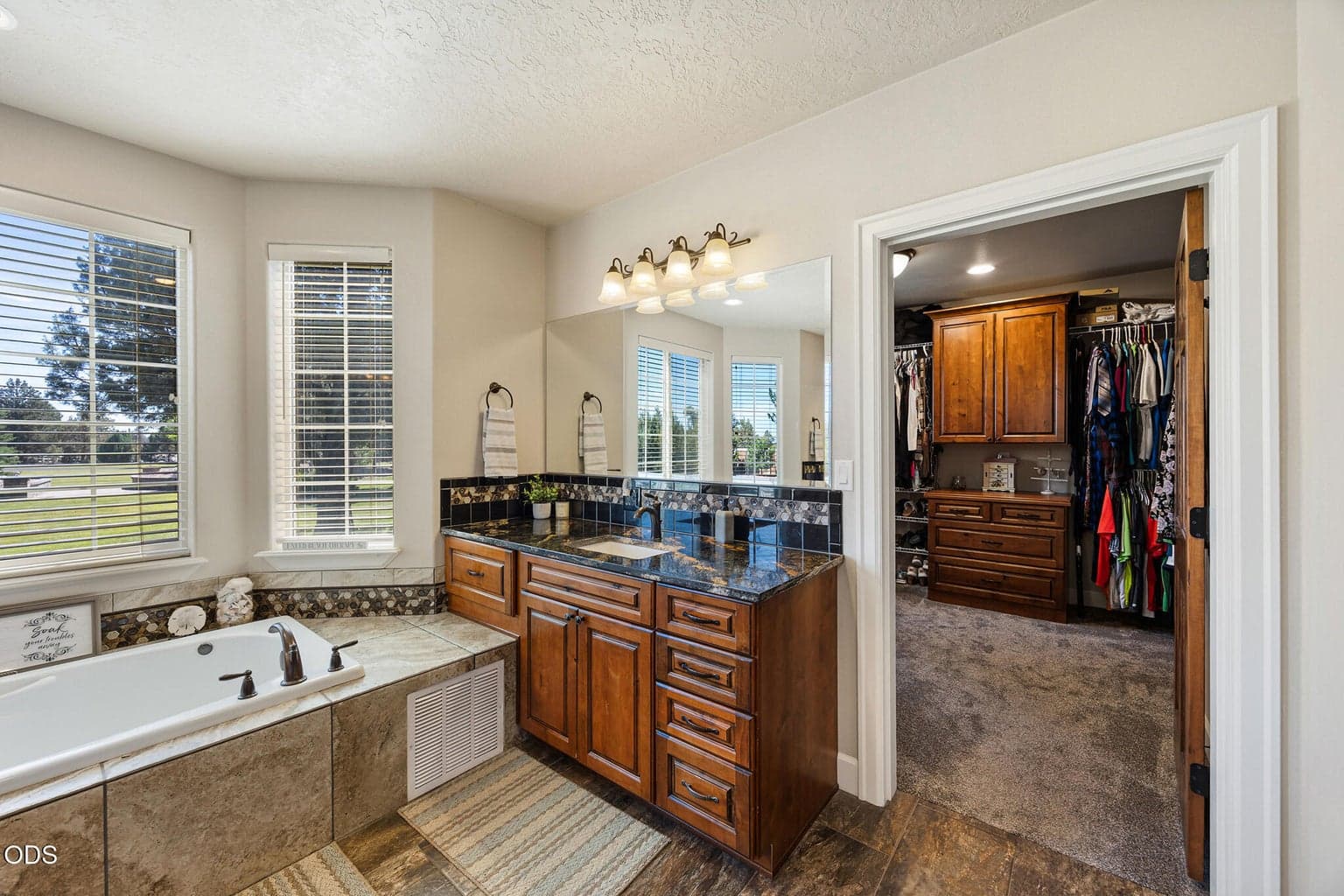 Photo of 21455 SW Young Avenue 31 of 88