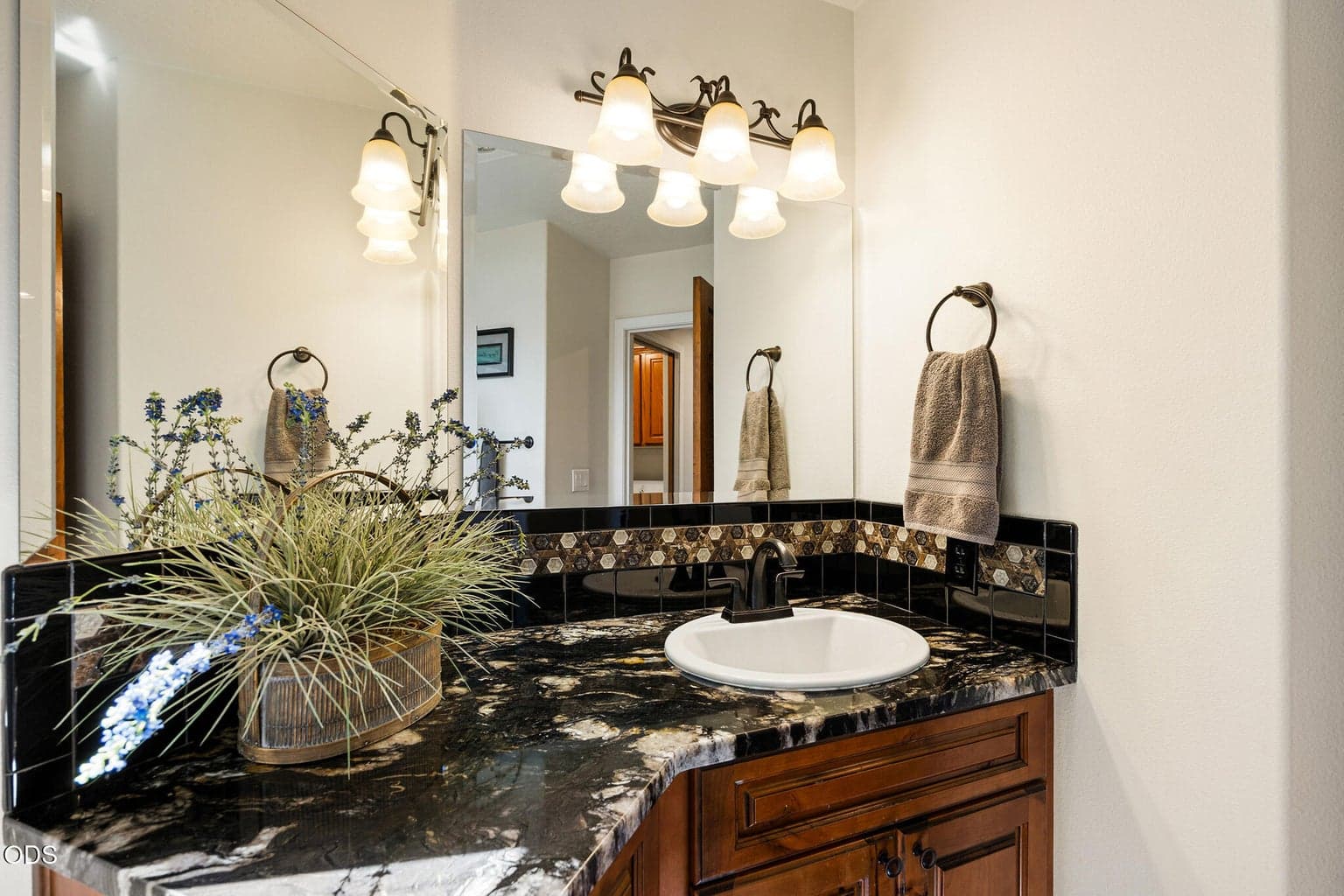 Photo of 21455 SW Young Avenue 34 of 88
