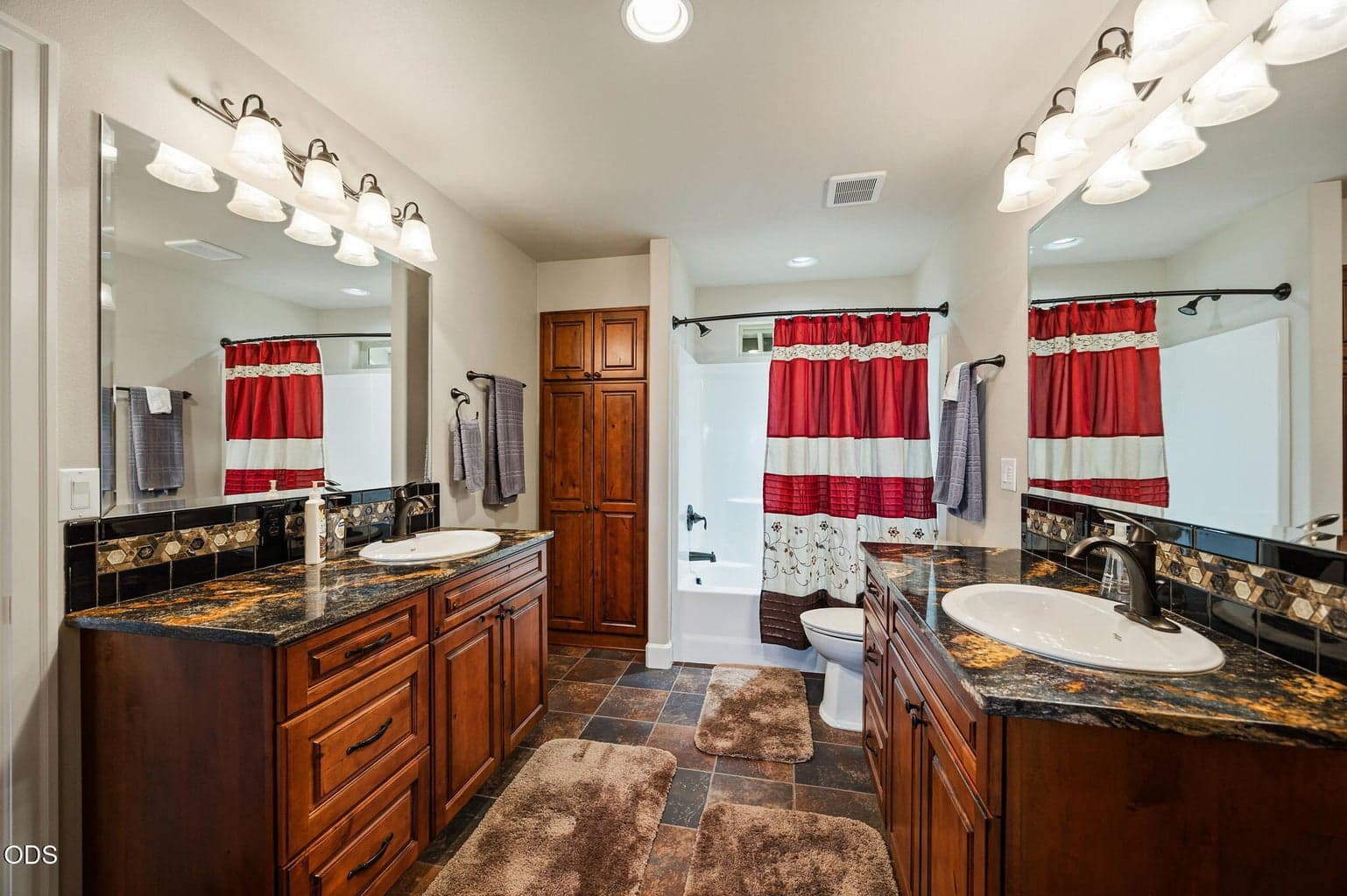 Photo of 21455 SW Young Avenue 53 of 88
