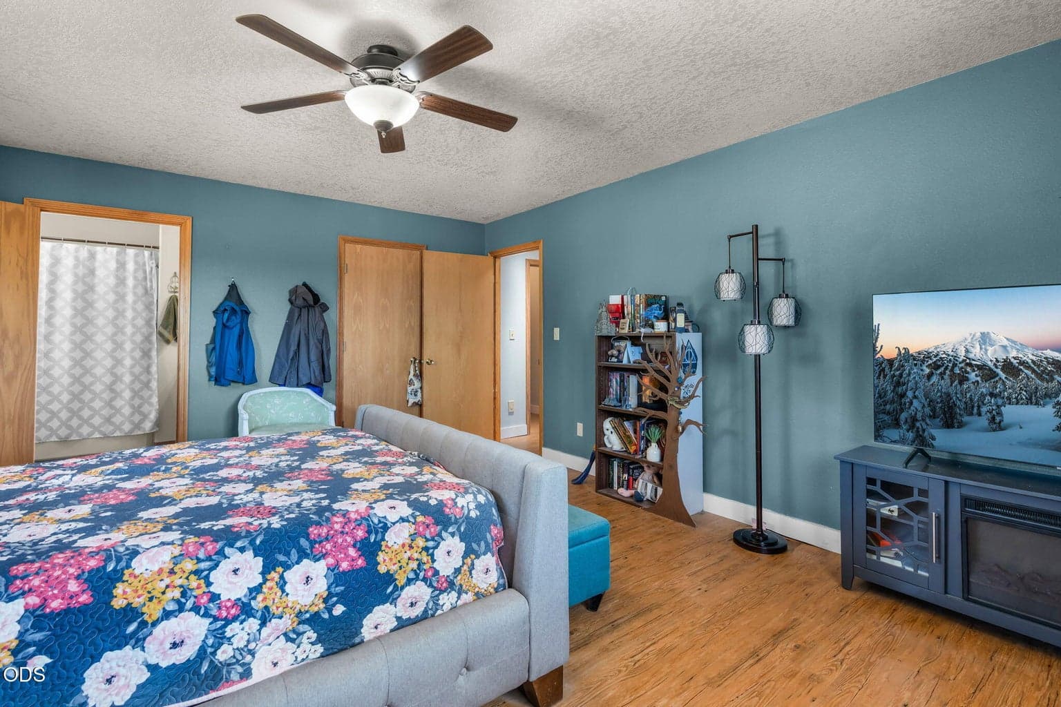 Photo of 268 NE Hillcrest Street 14 of 37